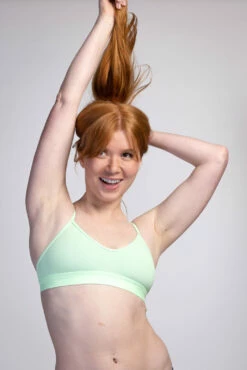 Mara Hybrid Bikini Top - Mint