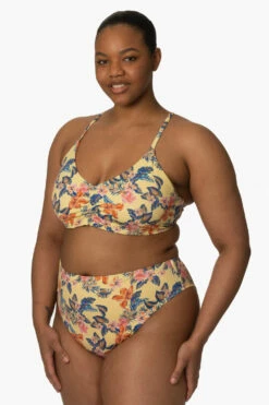Leandra Bikini Bottom - Catalina Island 19 Leandra Bikini Bottom - Catalina Island -JOLYN Sales Surf Bottoms Leandra Print CatalinaIsland SideFront Jocelyn 0010423 fd6e4e15 6d37 4692 9c98 4bbf9f00e52a