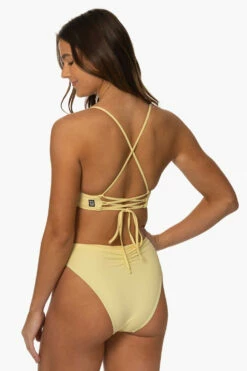 Leandra Bikini Bottom - Pismo 13 Leandra Bikini Bottom - Pismo -JOLYN Sales Surf Bottoms Leandra Solid Pismo SideBack MiaClark 011623
