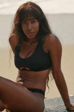 Amelia Bikini Top - Black