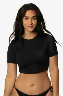 Aurora Short Sleeved Crop Rashie - Black