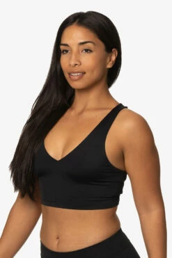 Biarritz Bikini Top - Black 9 Biarritz Bikini Top - Black -JOLYN Sales Swim Tops Biarritz Solid Black Front Side TiaSurf KianiSouza 020923 e627ecbe 0e03 45fa b4fb a1d14f341dce