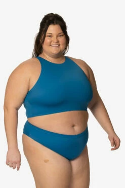 Gwen Bikini Top - Huntington -JOLYN Sales Swim Tops Gwen Solids Huntington Front Side CarlyCompton JSD2.23 021023