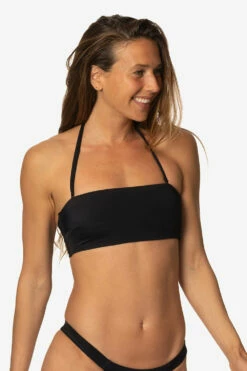 Lacanau Bikini Top - Black 23 Lacanau Bikini Top - Black -JOLYN Sales Swim Tops Lacanau Solid Black Front Side TiaSurf MiskaSykora 021023