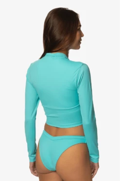 Tofino Long Sleeved Crop 1/4 Zip-up Rashie - Manifest 22 Tofino Long Sleeved Crop 1/4 Zip-up Rashie - Manifest -JOLYN Sales Swim Top Tofino Print Manifest FrontSide LisaDillon 040323